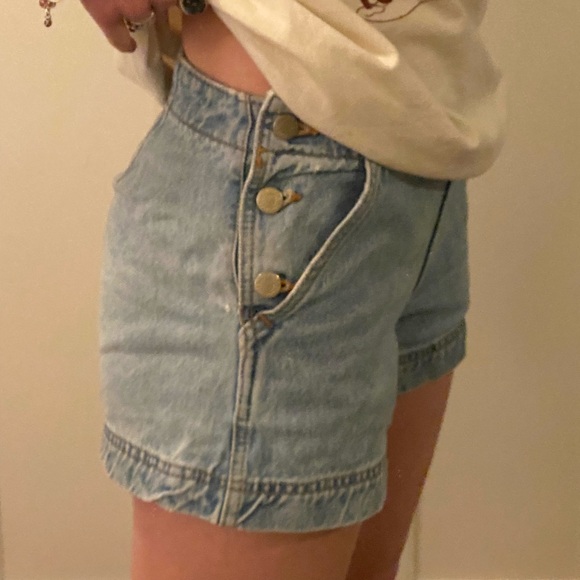 Abercrombie & Fitch denim shorts! - Picture 1 of 4